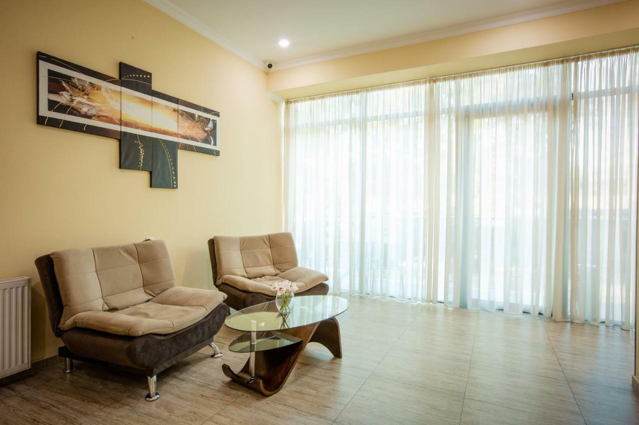 Hotel Comfort Tbilisi Luaran gambar